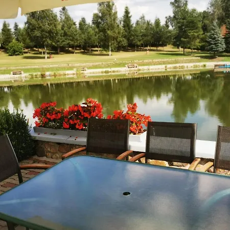 Pokoje Salent Inn *